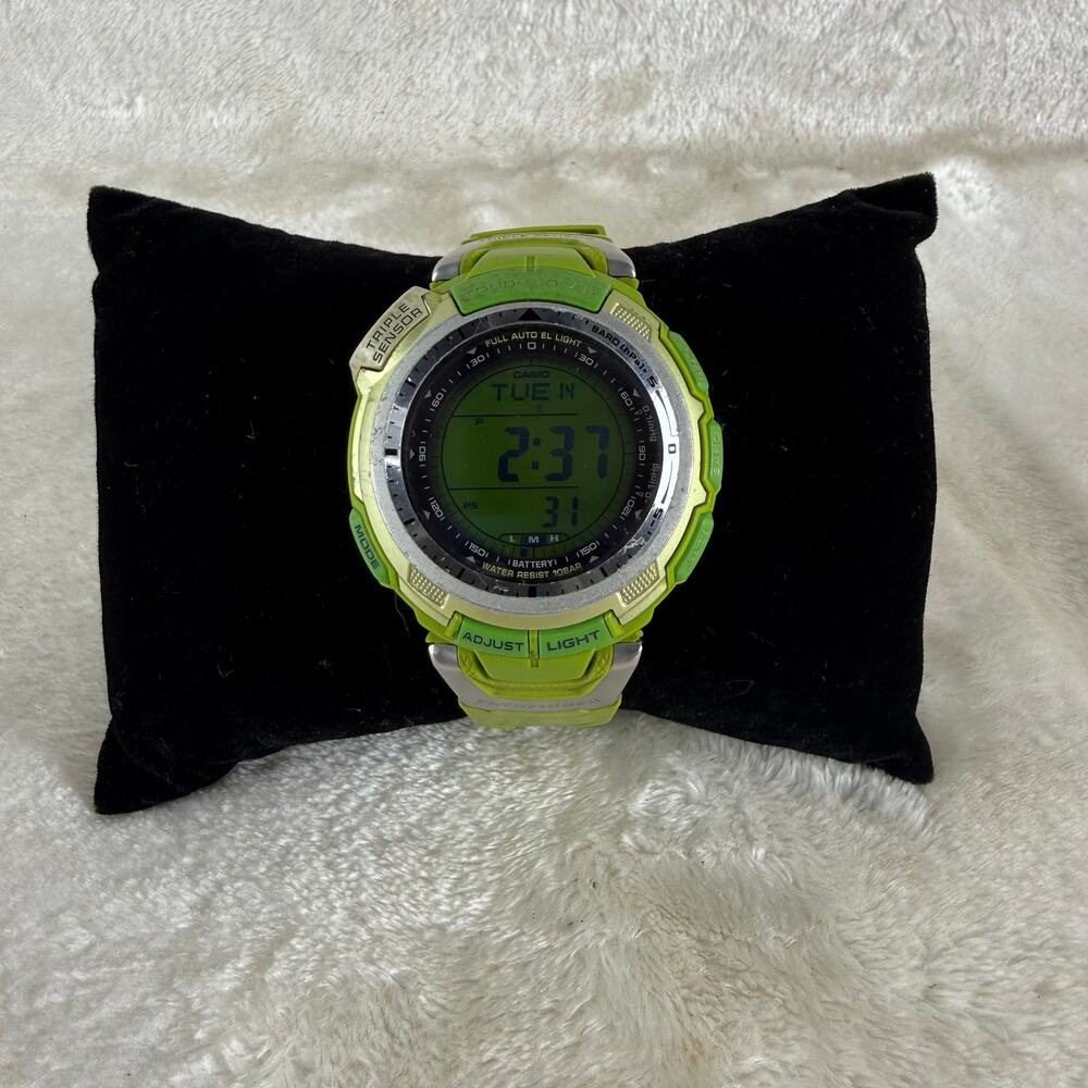Casio Pathfinder PAG-110C Men's Digital Wristwatch Triple Sensor Green